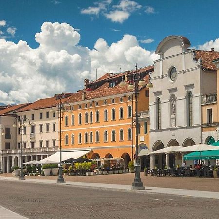 Готель Casa Per Ferie Al Centro Беллуно Екстер'єр фото