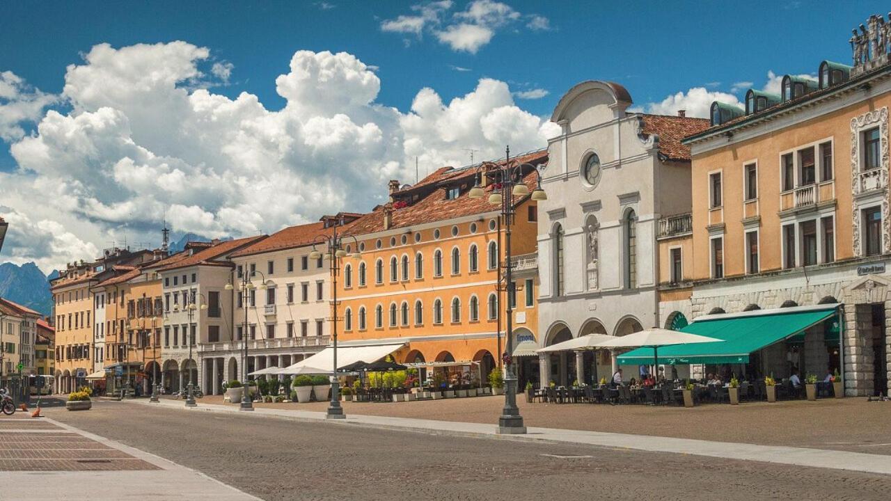 Готель Casa Per Ferie Al Centro Беллуно Екстер'єр фото
